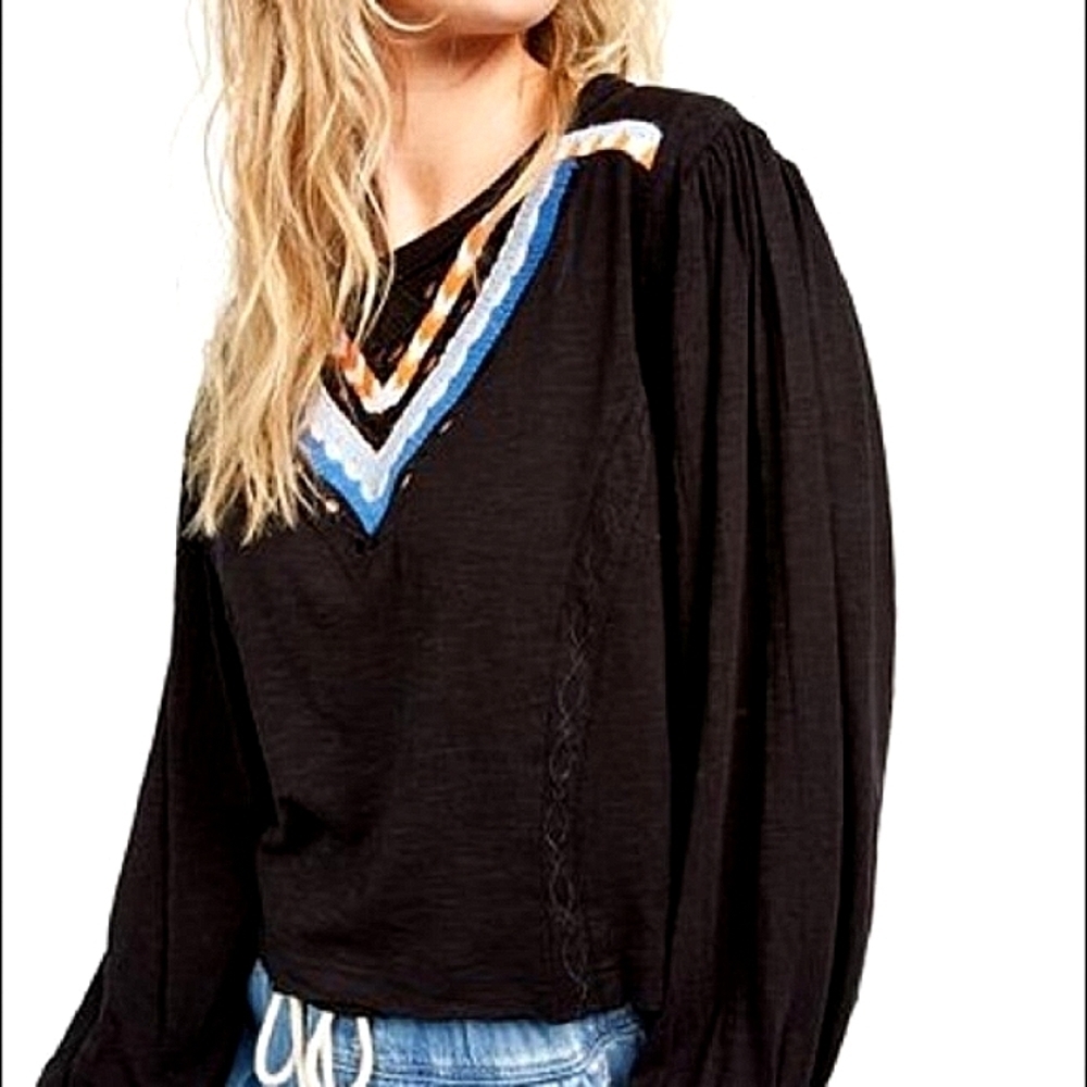NWT FREE PEOPLE ‘HAND ME DOWN’ EMBROIDERED TOP IN BLACK